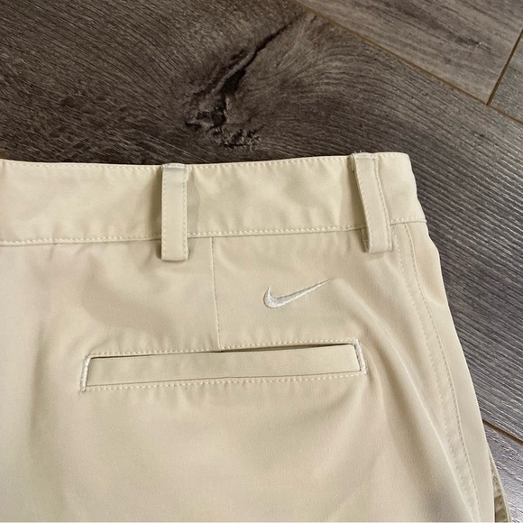 Nike Dri Fit golf shorts chino style size 34 - Picture 3 of 10